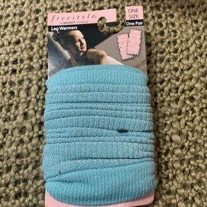 NWT‎ FREESTYLE DANSKIN LEG WARM  1 PAIR ONE SIZE